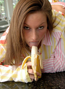 Karen & Kate with a banana from Karen Loves Kate